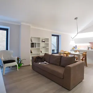 Il Tolomei - In The Middle Of Main Street Apartment