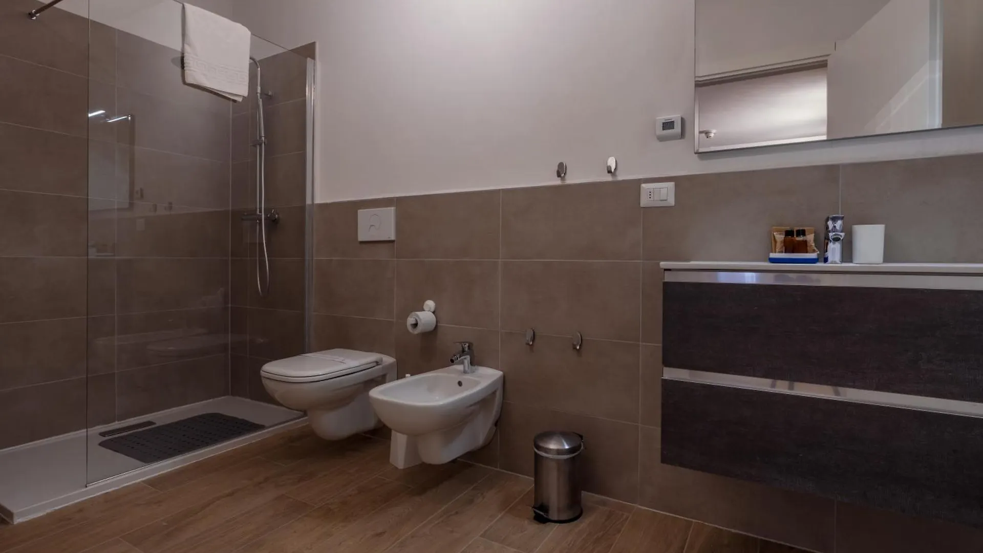 Siena Hills Apartments Apartahotel